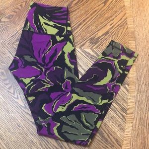 Lululemon wunder unders rare pattern